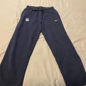 Uconn sweatpants
